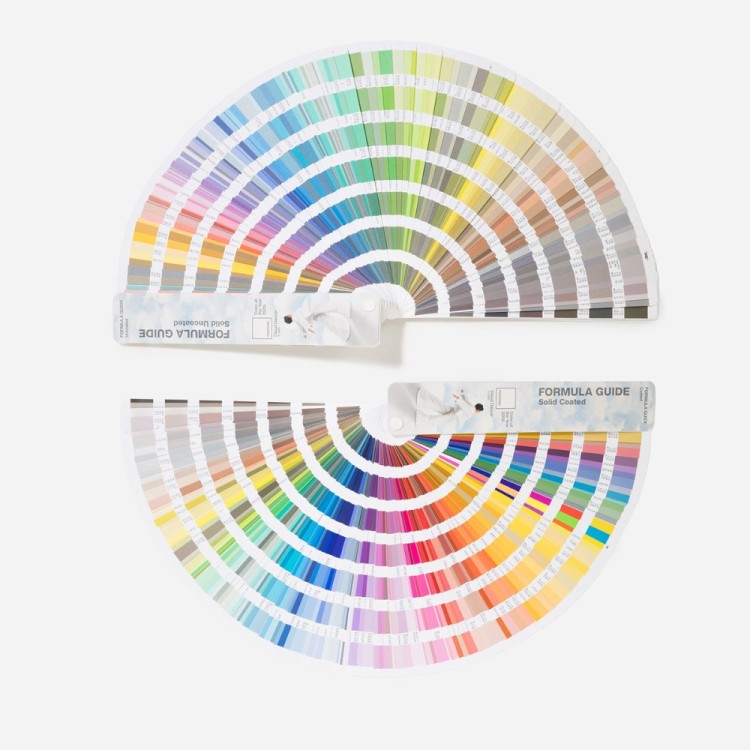 Wzornik kolorów PANTONE Formula Guide - edycja limitowana - kolor roku 2026: 11-4201 Cloud Dancer - wachlarze