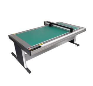 Ploter tnący stołowy Graphtec FCX2000-180 180×275 cm