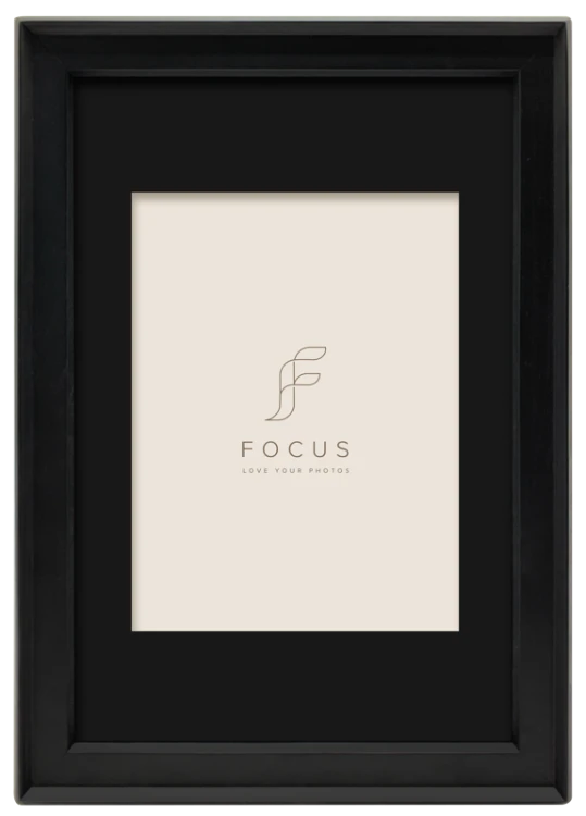 Ramka na zdjęcia Focus Darcey Black 30x30/PP 20x20