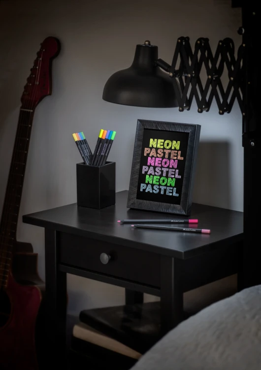 Kredki trójkątne black edition 12 kol. pastelowych i neonowych Faber-Castell – zdjęcie 5
