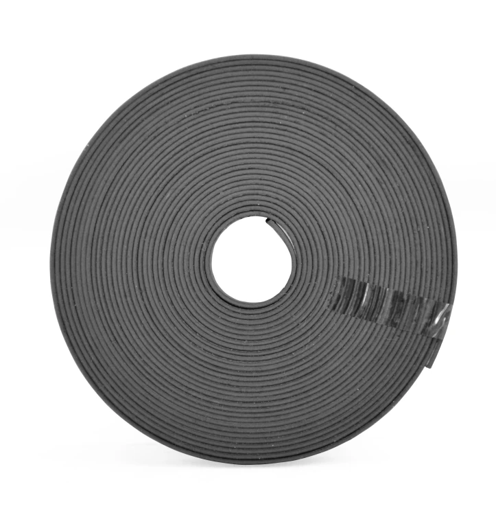 Taśma do tablic MEMOBE, magnetyczna, czarna, 10mm x 5m – zdjęcie 2
