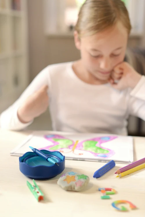 Gumka grip 2001 niebieska/czerwona Faber-Castell – zdjęcie 4