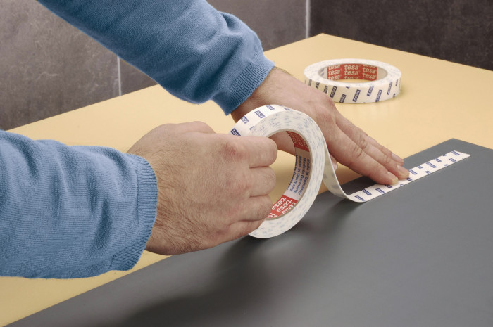 TAŚMA TESA POWERBOND MIRROR1,5m x19mm BIAŁA – zdjęcie 2