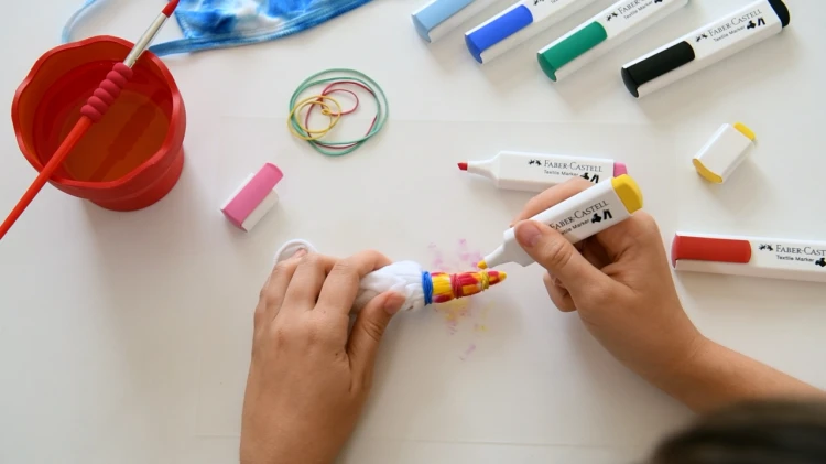 Marker do tkanin neonowy różowy faber -castell – zdjęcie 6