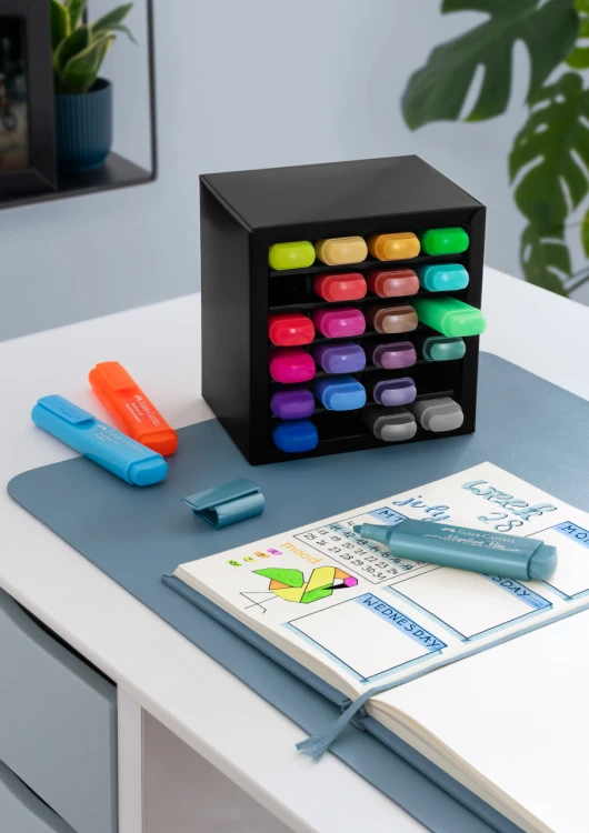 Zestaw zakreślaczy 1546 24 kol.kartonowyprezenter na biurko Faber-Castell – zdjęcie 4