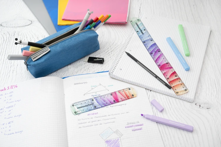 LINIJKA RAINBOW FLEX 15 CM EBERHARD FABER_x000D_ – zdjęcie 3
