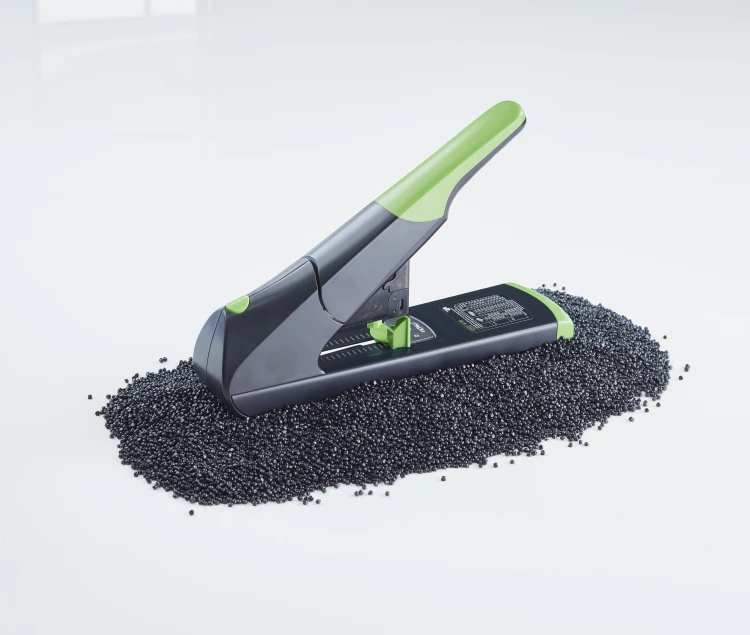 Zszywacz Novus B50 re+new heavy duty z plastiku z recyklingu czarny – zdjęcie 5
