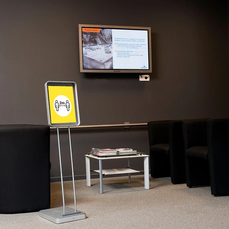 PRZESTAWNE STANOWISKO INFORMACYJNE INFOSTAND DJOIS x TARIFOLD – zdjęcie 4