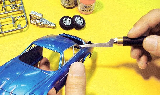 Precyzyjny nóż OLFA AK-4 do prac artystycznych i modelarskich